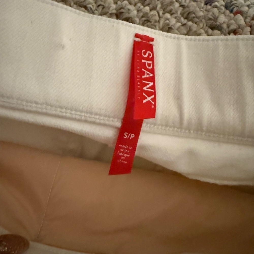 Spanx Distressed Raw Hem Pull On Skinny Jeans White Size Small - Picture 7 of 7